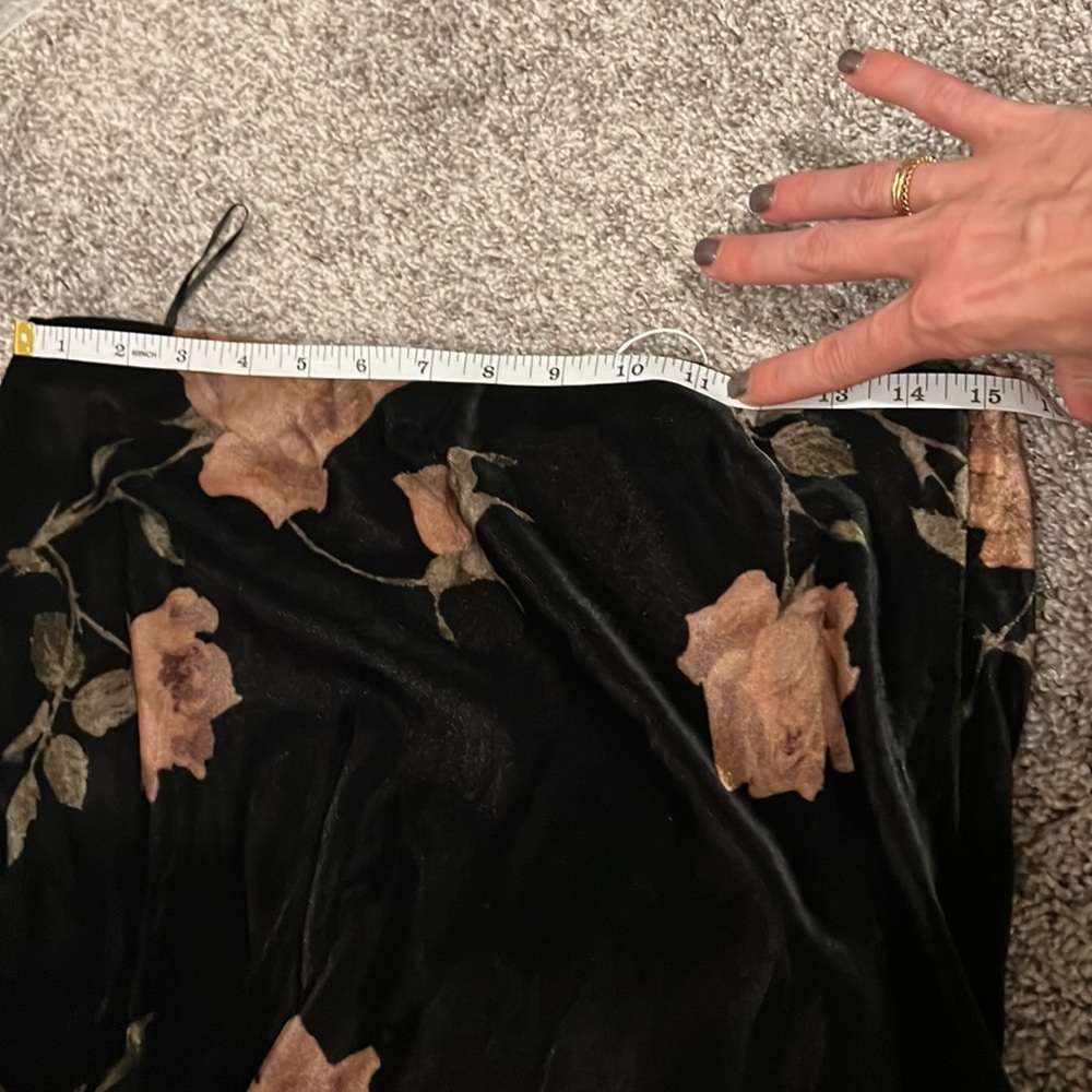 NWT Vince Autumnal Rose Velvet Slip Skirt 6 - Picture 9 of 9